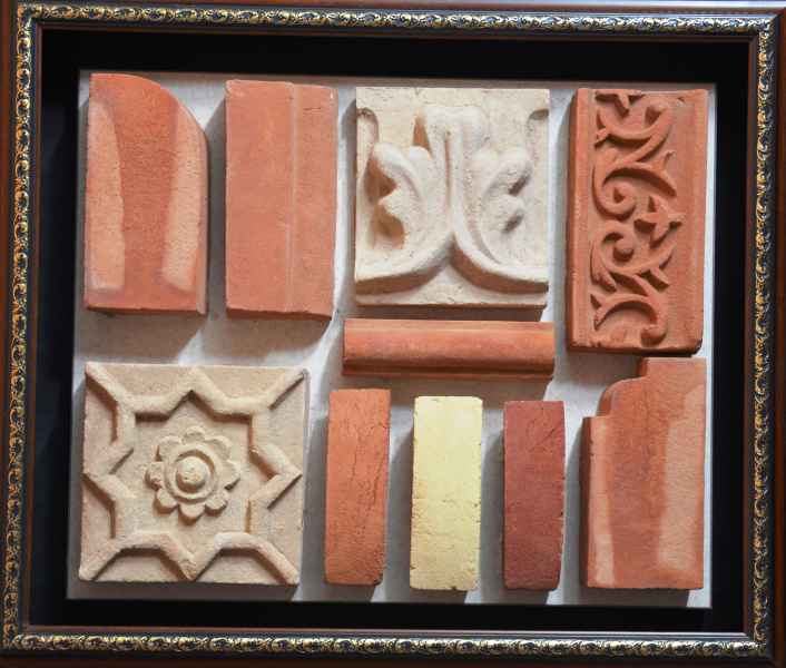 دارای بیش از 16 رنگ و طرح متنوع ، کد محصول از 161 الی 176 